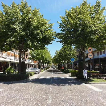 Apartman In 38306 *